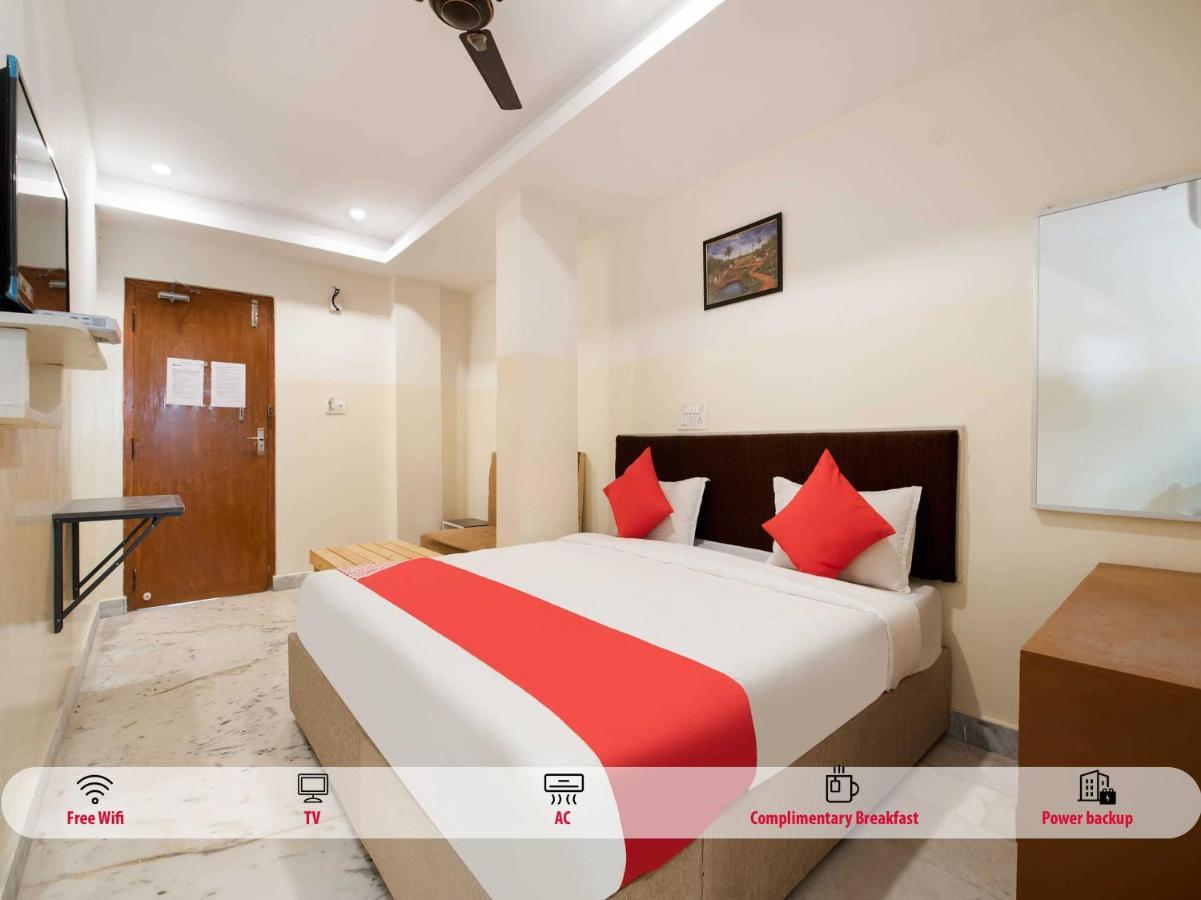 Oyo 69511 Hotel Sea E Pearl Visakhapatnam Buitenkant foto