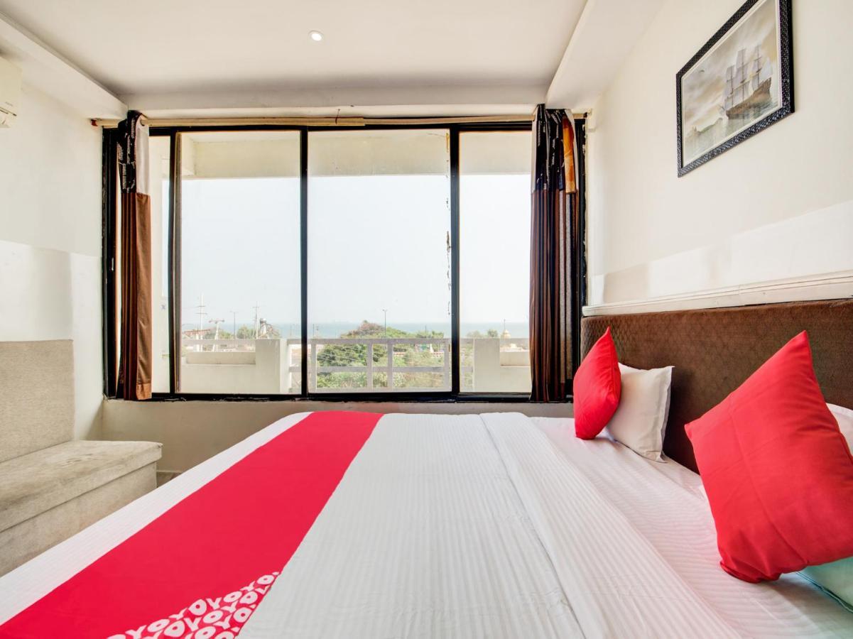 Oyo 69511 Hotel Sea E Pearl Visakhapatnam Buitenkant foto