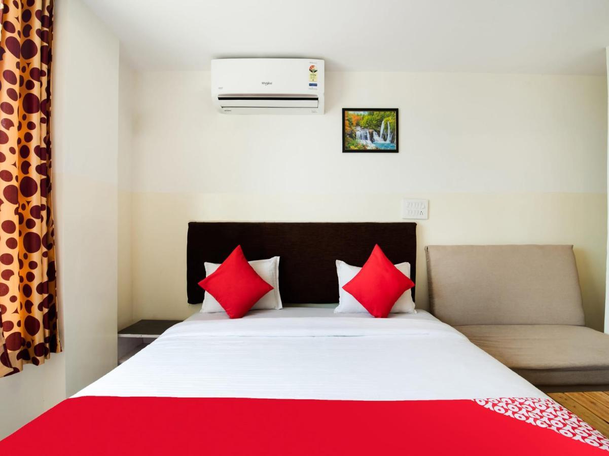 Oyo 69511 Hotel Sea E Pearl Visakhapatnam Buitenkant foto