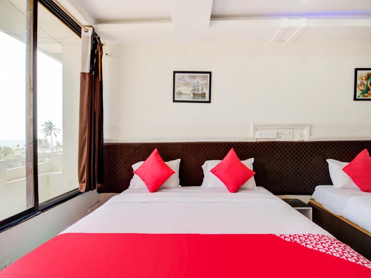 Oyo 69511 Hotel Sea E Pearl Visakhapatnam Buitenkant foto